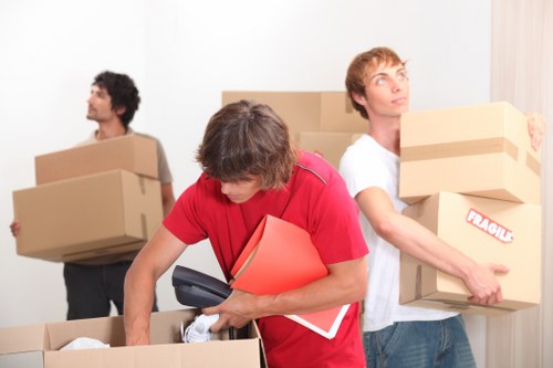 Professional moving support in Colliers Wood with careful item handling