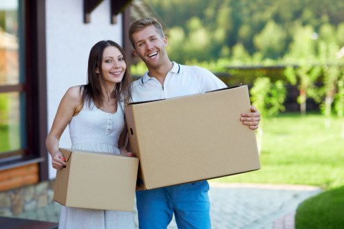 Removal truck hire option for residential and business moves in Colliers Wood